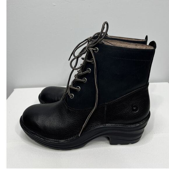 Women’s Bionica Black Leather Boots / Size-8.5 - Picture 5 of 10